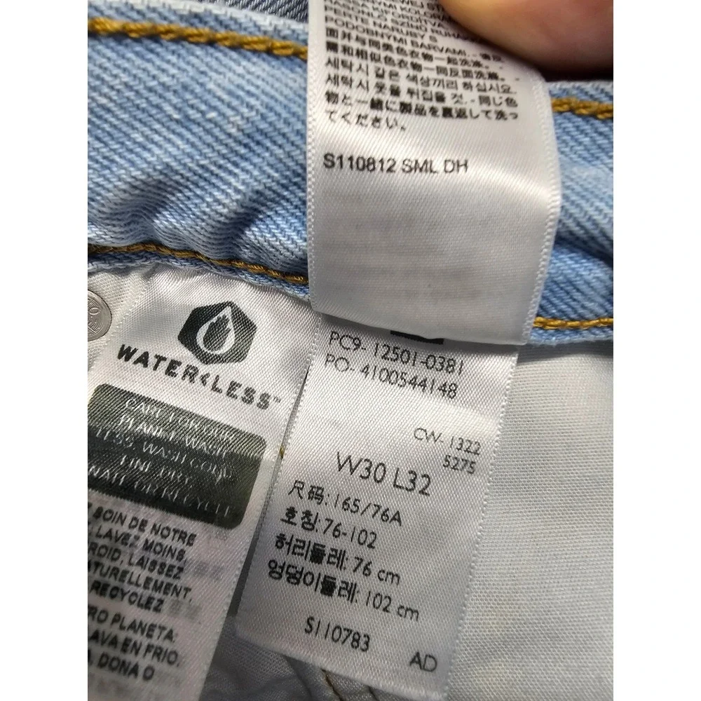 Levis 501 Original Fit Jeans Light Wash Straight Leg Denim Blue Mens 32x31 - Picture 9 of 11